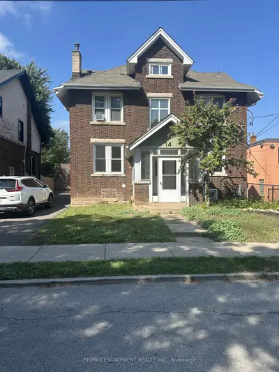 Triplex in Hamilton