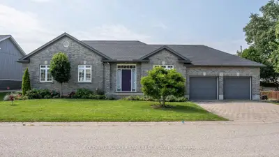 Detached in North Middlesex