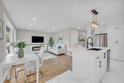 Detached in Hamilton