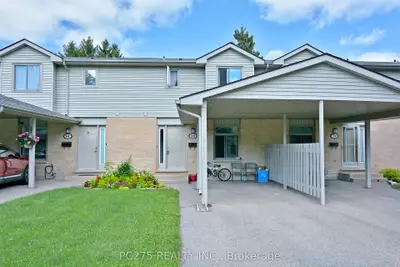 Condo Townhouse in London East