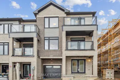 Att/Row/Townhouse in Brantford
