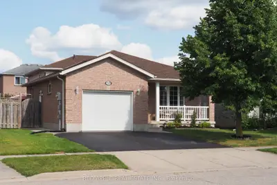 Detached in Cambridge