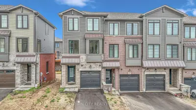 Att/Row/Townhouse in Cambridge