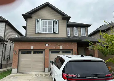 Detached Condo in London South
