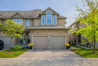 Condo Townhouse in Waterloo