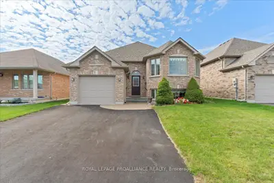 Detached in Belleville