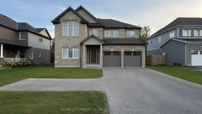 Detached in Fort Erie