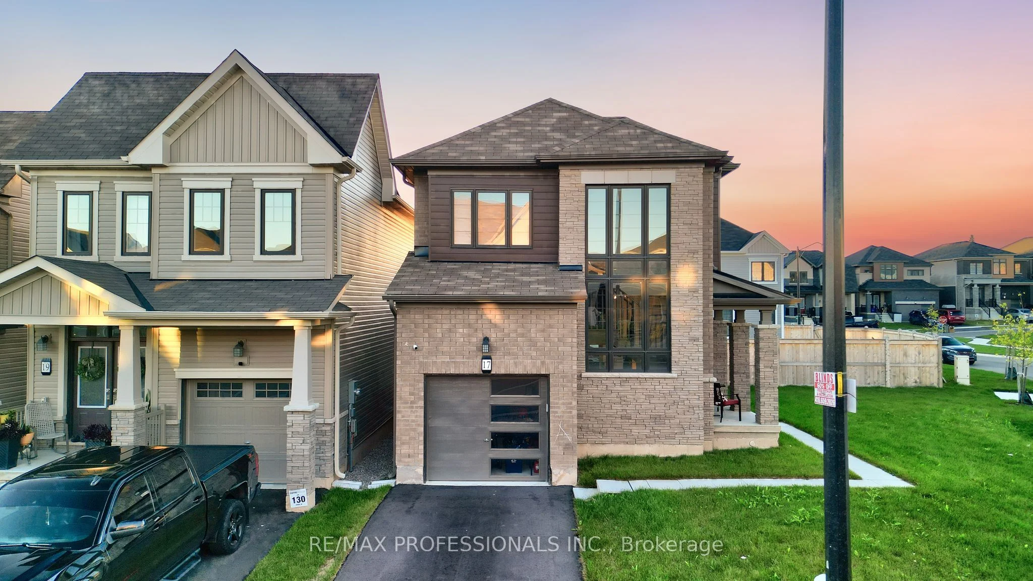 17 Santos Drive, Haldimand, On N3w 0h1