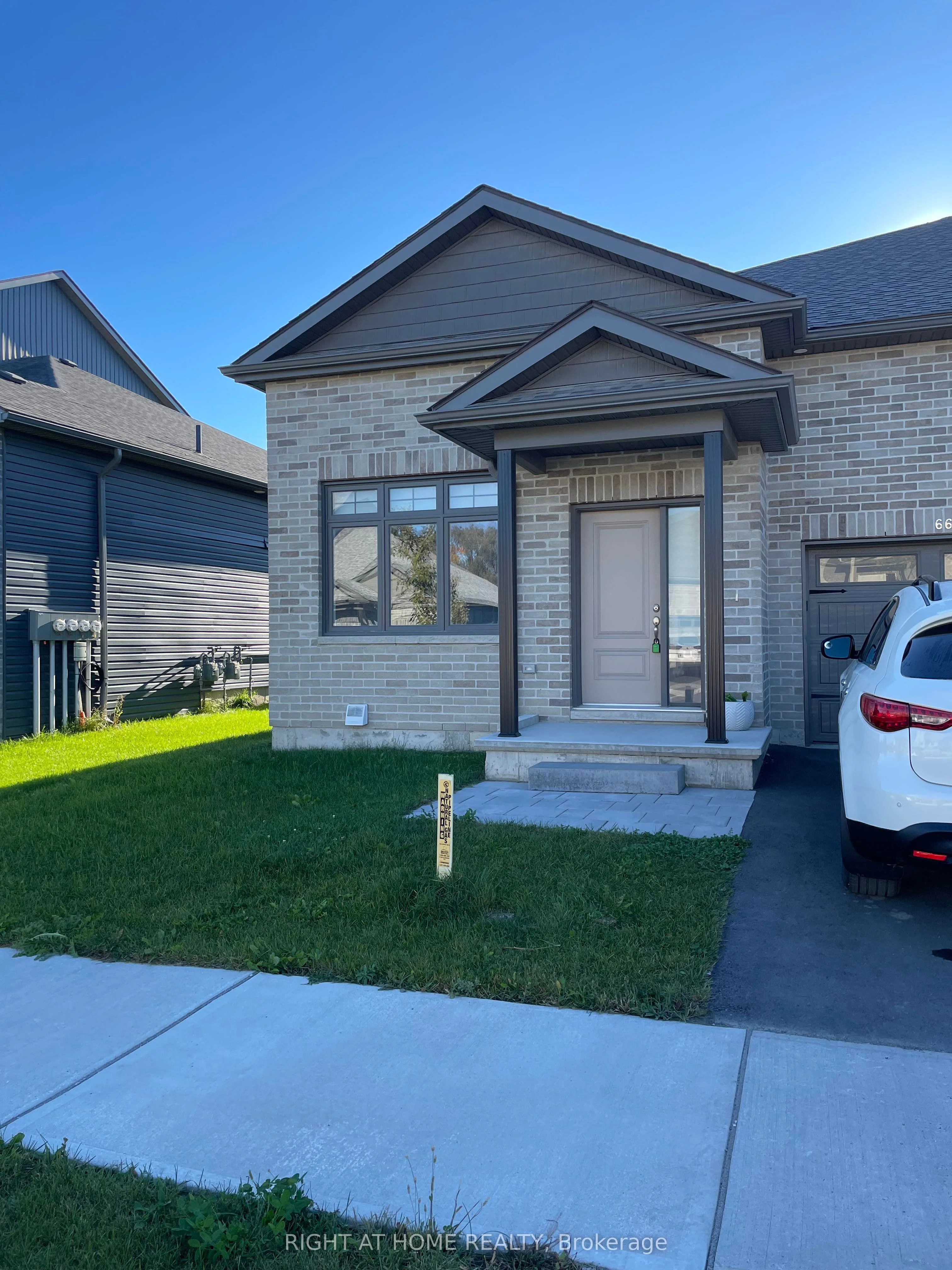 66 Markland Avenue, Prince Edward County, On K0k 2t0