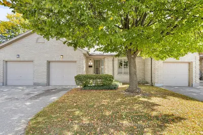 Condo Townhouse in London East