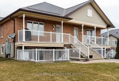 Condo Apartment in Cobourg