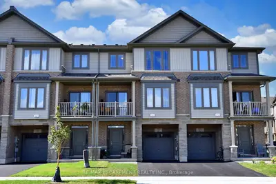 Att/Row/Townhouse in Hamilton