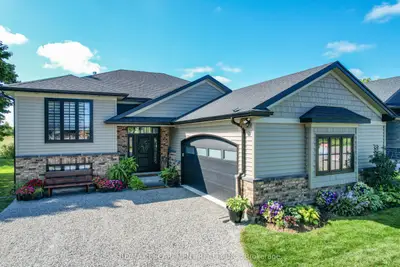 Detached in Lincoln