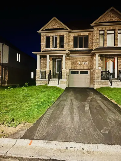 434 Robert Woolner Street, North Dumfries, On N0b 1e0