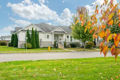 Att/Row/Townhouse in Cobourg