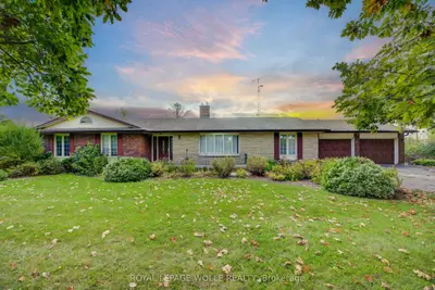Detached in Woolwich