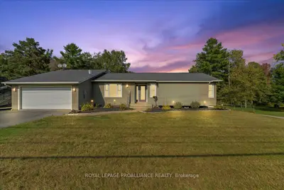 Detached in Quinte West