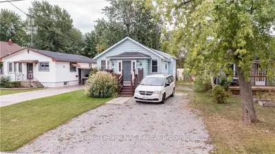 Detached in Welland