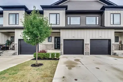 Condo Townhouse in Tillsonburg