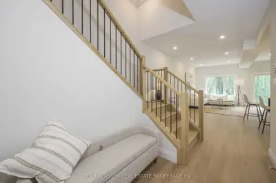 Att/Row/Townhouse in London South