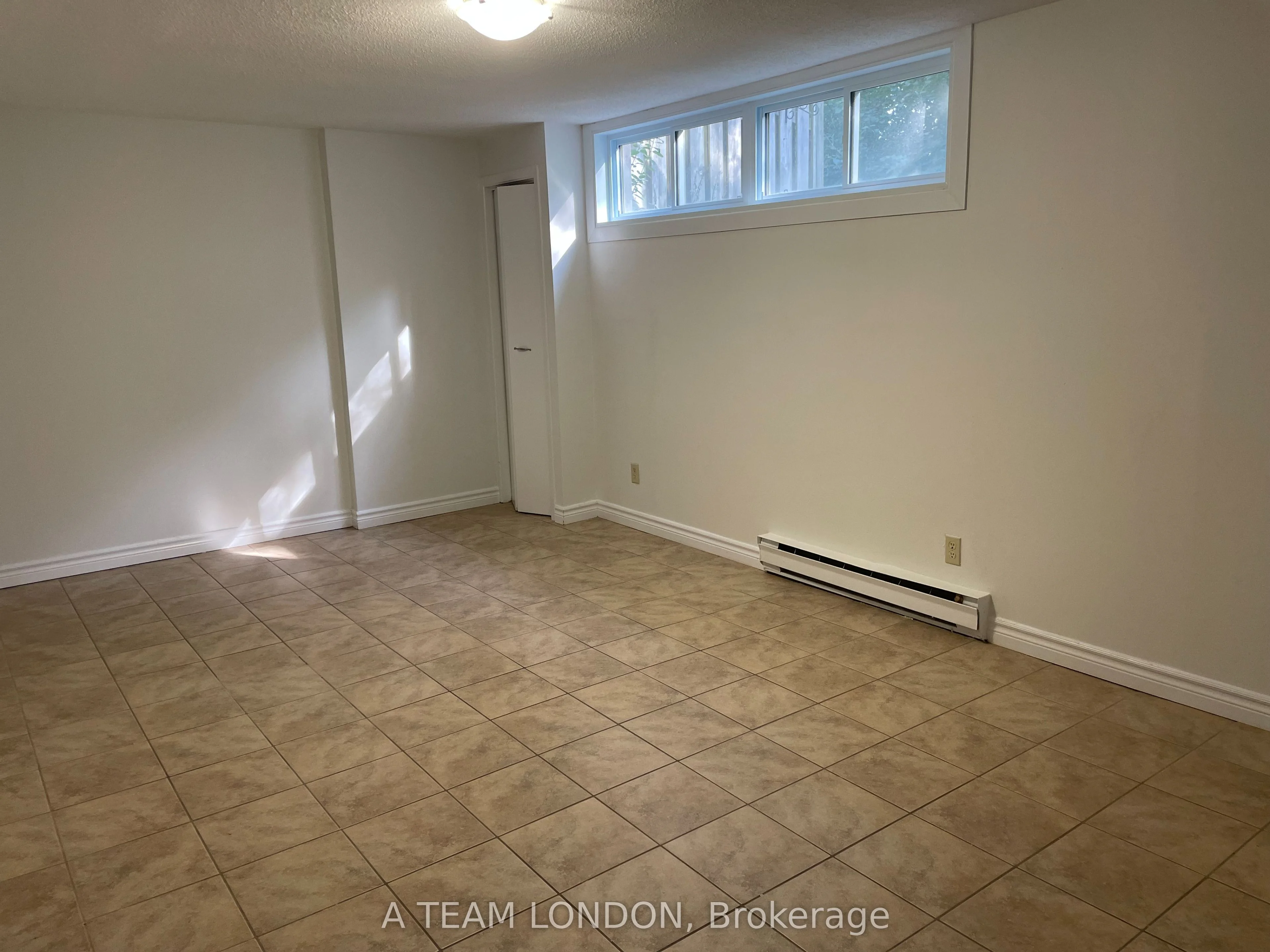 678 Upper Queen Street 22, London South, ON N6C 5L2