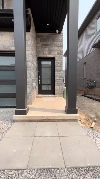 Condo Townhouse in Niagara Falls