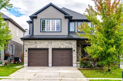 Common Element Condo in London South