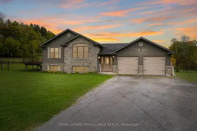 Detached in Quinte West