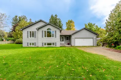 Detached in Cramahe