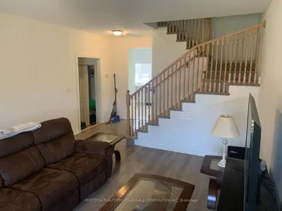 Att/Row/Townhouse in Fort Erie