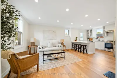 Detached in Brantford