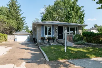 Detached in London North