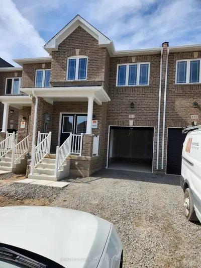 Att/Row/Townhouse in Thorold