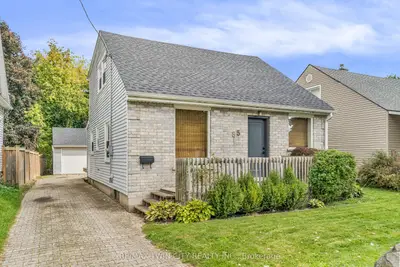 Detached in Cambridge
