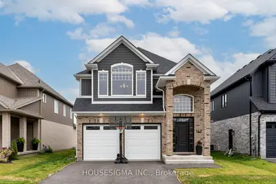 Detached in Pelham