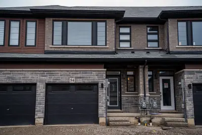 Att/Row/Townhouse in Brant