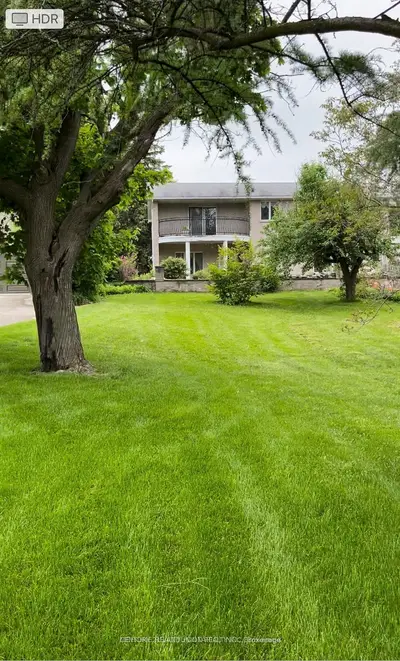 Detached in Thorold