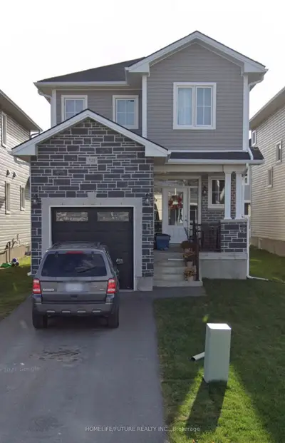 Detached in Kingston