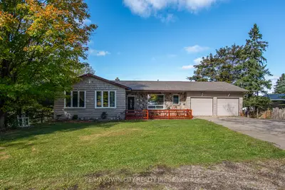 Detached in Mapleton