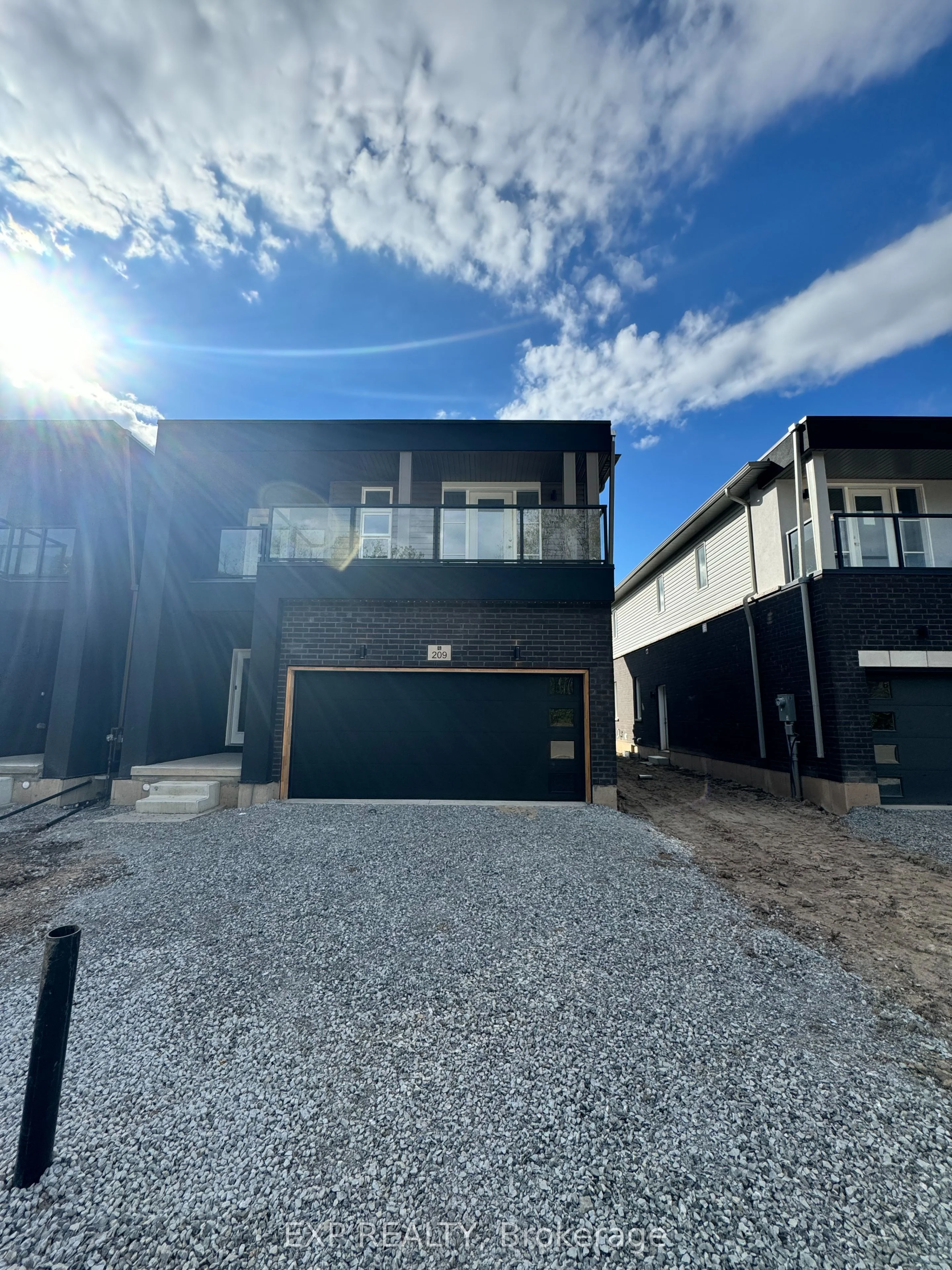 209 Wells Avenue, Fort Erie, On L0s 1n0