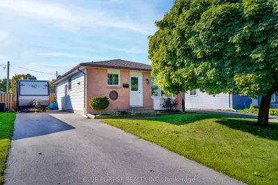 Detached in St. Thomas