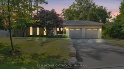 Detached in Brantford