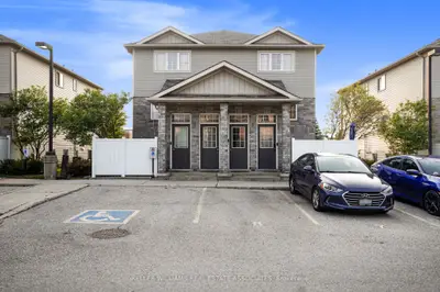 Condo Townhouse in Kitchener