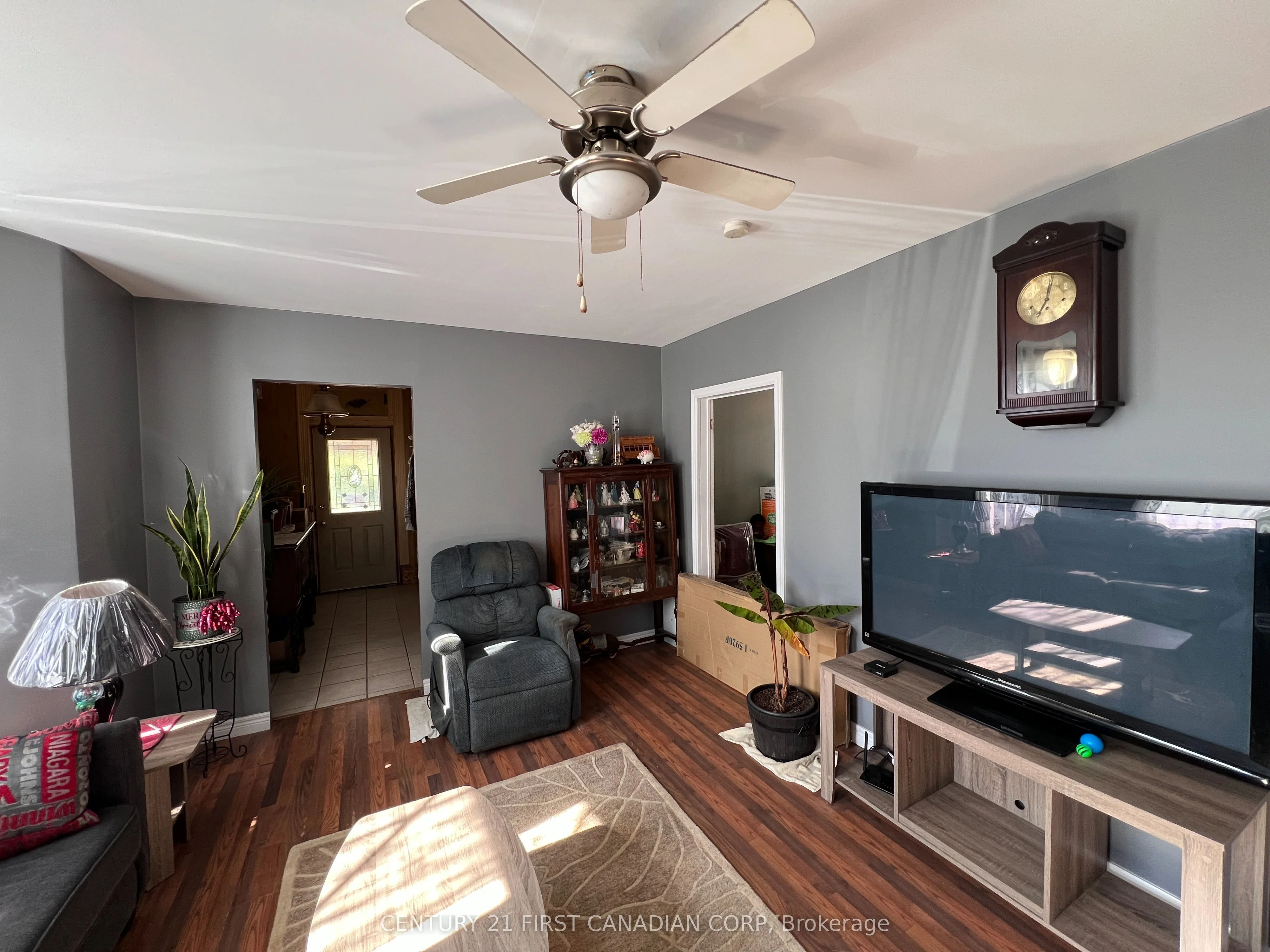 2 Pearl Street, London East, On N5z 1x2