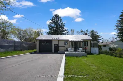 Detached in Grey Highlands