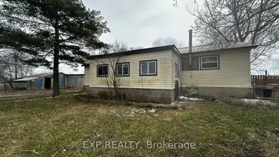 Detached in Prince Edward County