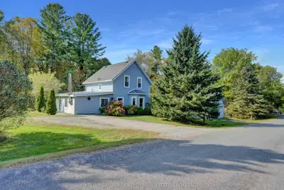 Detached in Prince Edward County