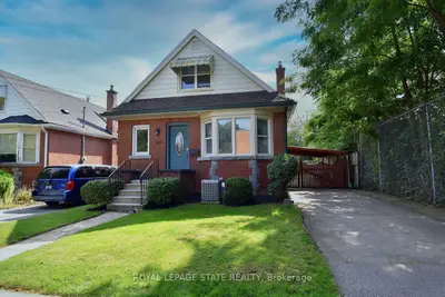 Detached in Hamilton