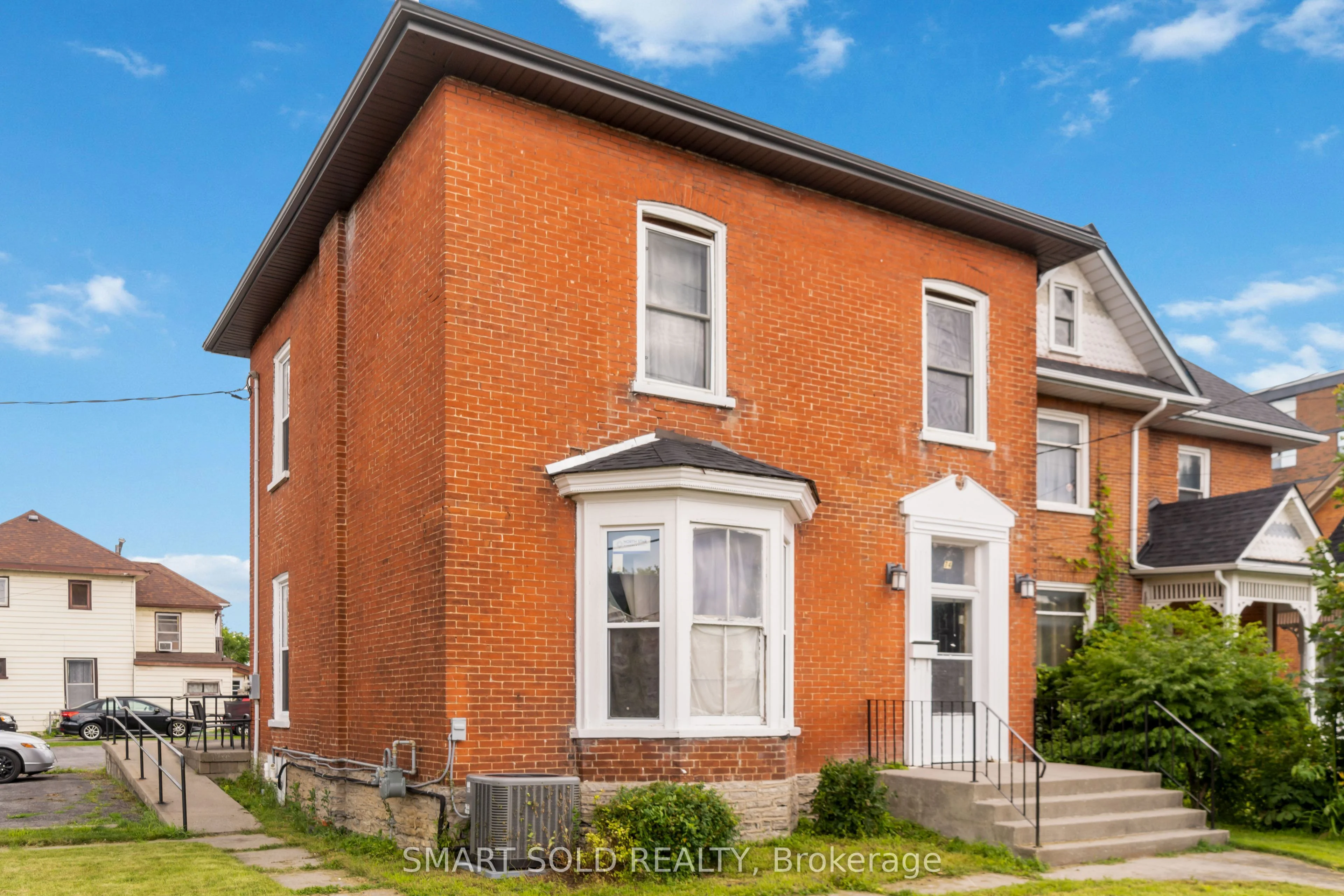 Detached in Belleville