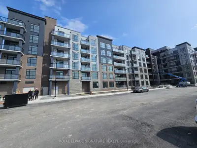 Condo Apartment in Hamilton